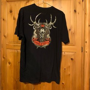 Men’s UA tee